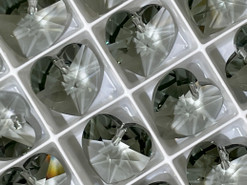 Swarovski Crystal Pendant 6202 18x17.5mm Black Diamond (215)