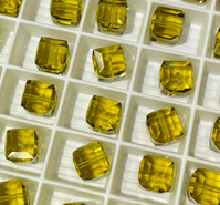 Swarovski Bead 5601 - 8mm, Lime (385), 4pcs