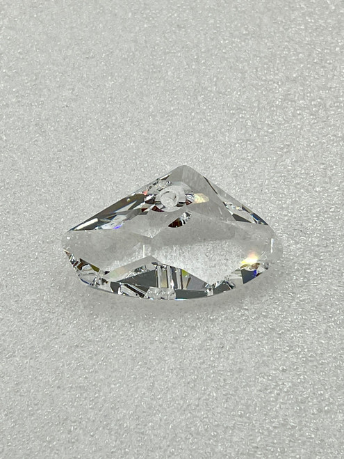 6657  Crystal (001)