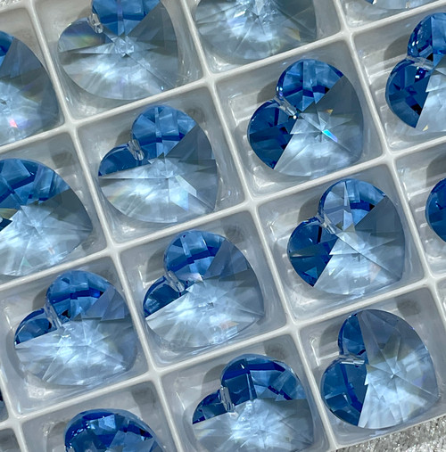 Swarovski Crystal Pendant 6202 18x17.5mm Light Sapphire (211)