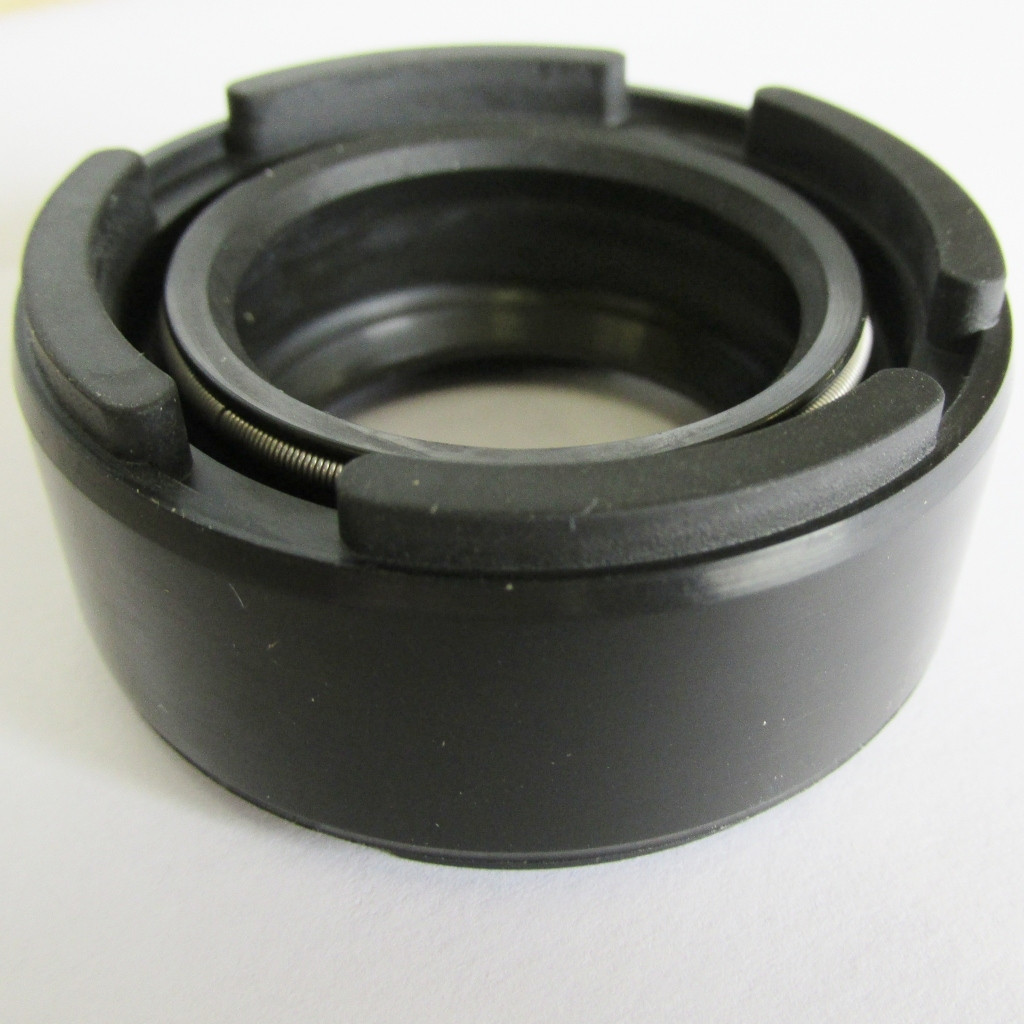 92054-017 | Left Inner Crankshaft Seal | H1 500 KH500
