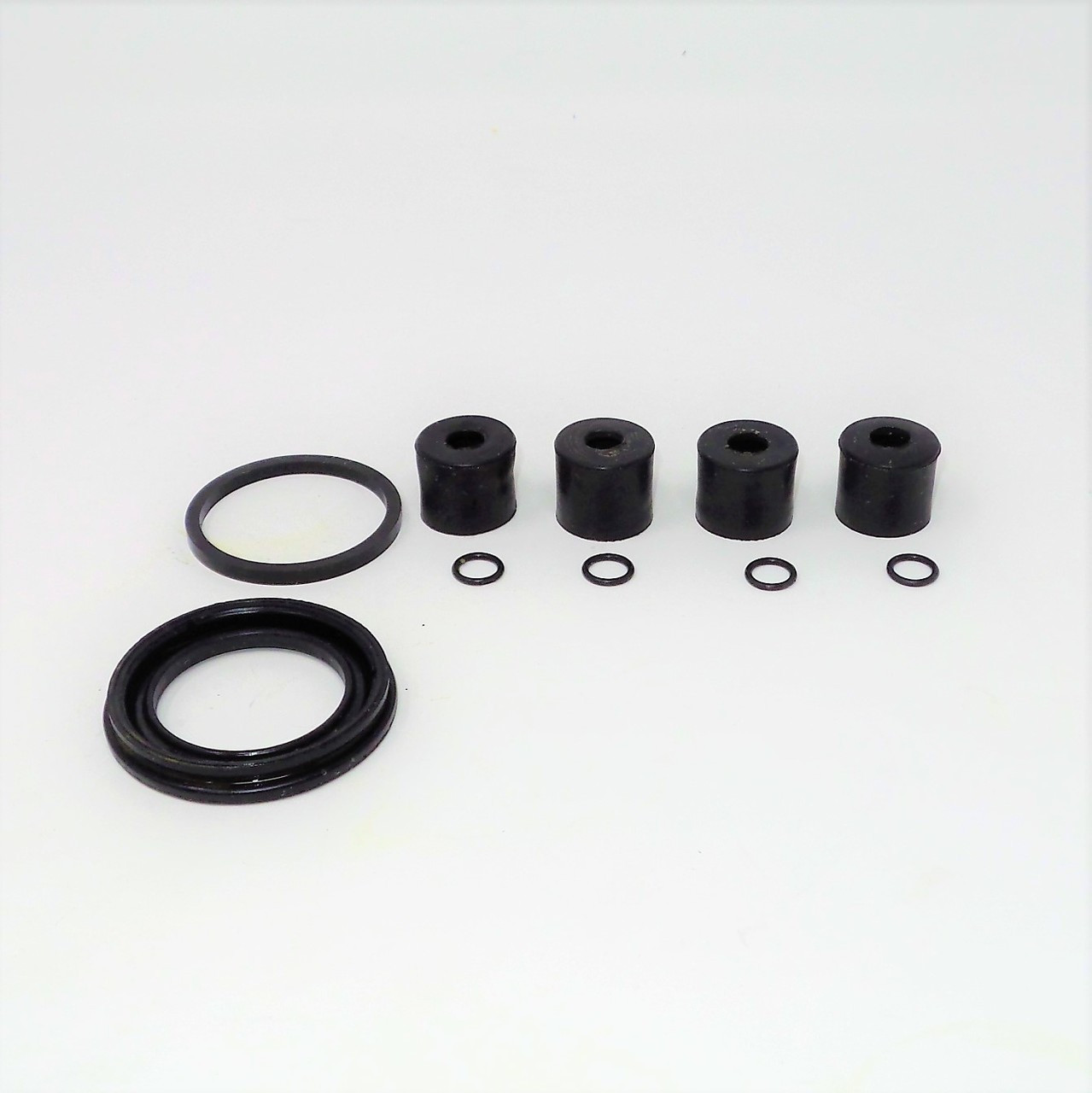 こ*い様 conpe10BLACK coronista 1972 Avanti II Front Driver Side Brake Caliper (Remanufactured)