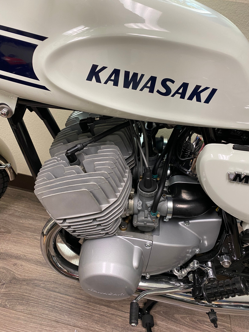 Kawasaki 1969 H1 500 PRIVATE COLLECTION - Z1 Parts Inc