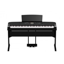 YAMAHA DGX670 Digital Piano with Stand and Pedal Board Pack