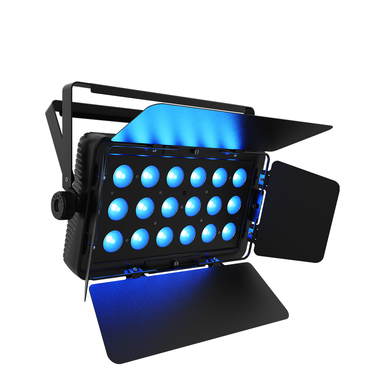 Chauvet DJ - SlimBANK Q18 ILS  blue light RGBA barndoor front left