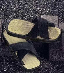 KWON® Zoris Sandals