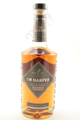  I.W. Harper Straight Bourbon Whiskey 750ml