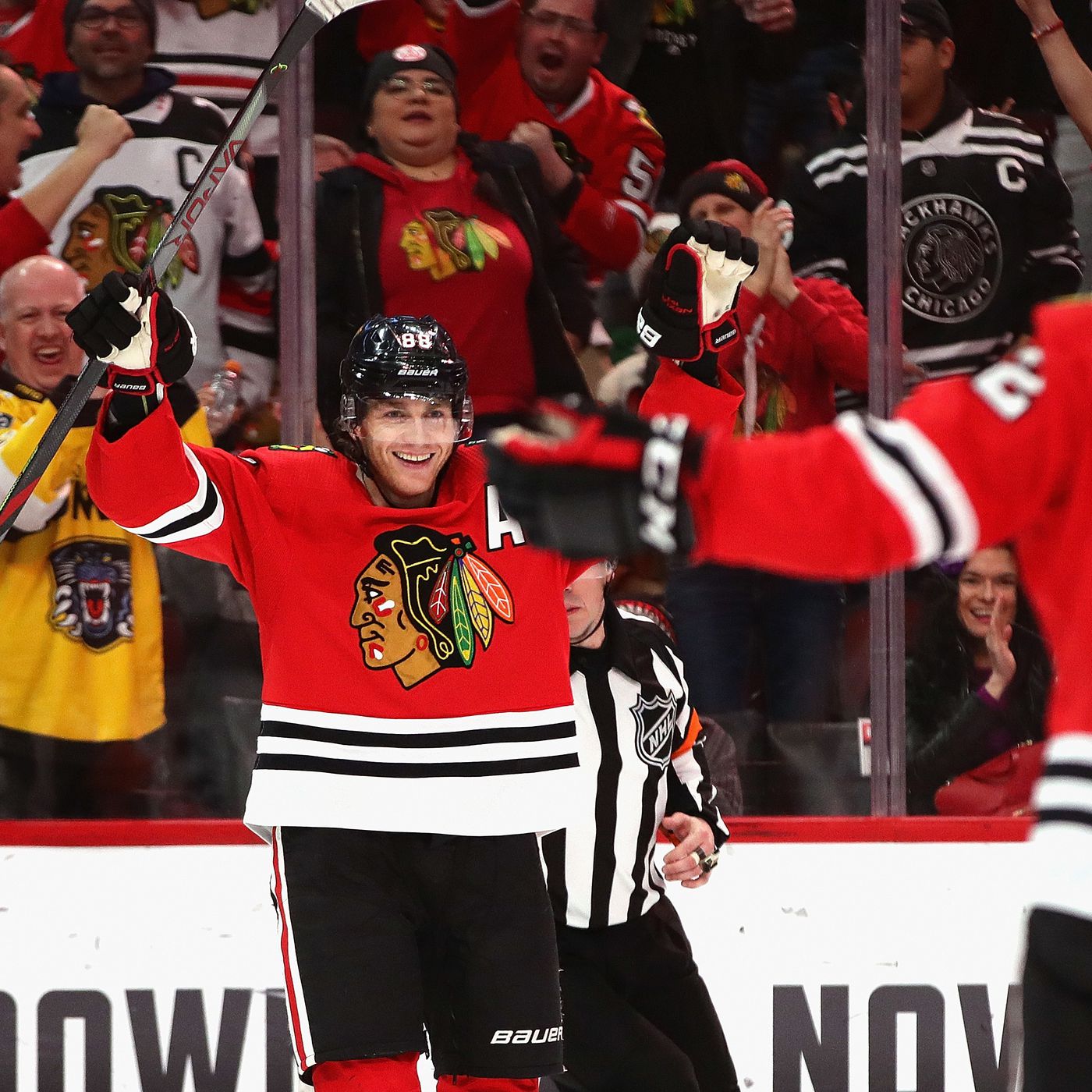 history of blackhawks jerseys