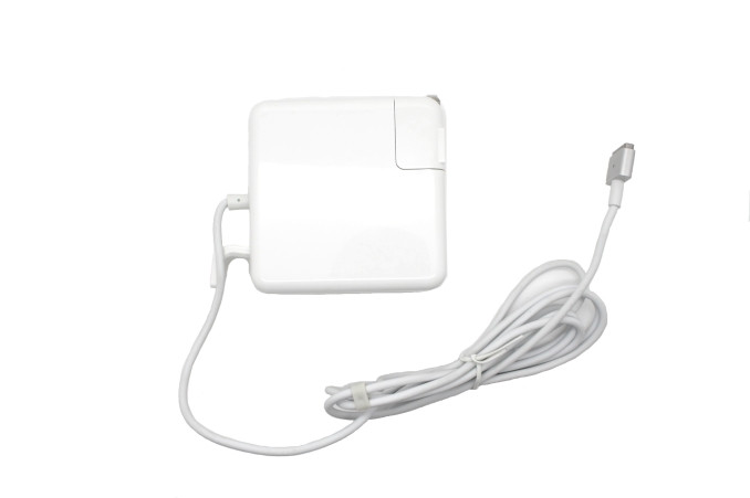 Apple MagSafe 60W Power Adapter for MacBook® and 13 MacBook® Pro