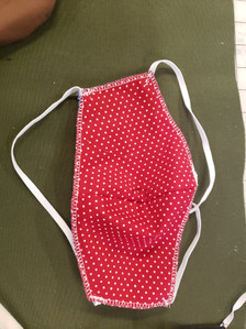 elastic for top and bottom. Our design is not the elastic around the ears