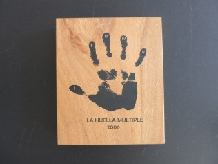 "La Huella Multiple", Various Artists #??, 2006. Box set prints, edition 43 of 150. 10.5" x 9".