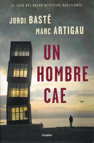 Un hombre cae - A Man Falls