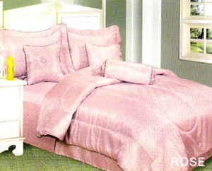 MUST SEE brand new QUEEN Luxurious 7 pc. COMFORTER set