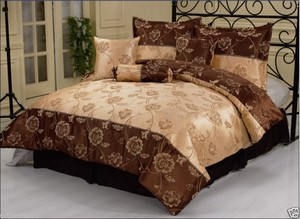 KING size Bed in a Bag 7 pc. Jacquard  Comforter / Bedding / Bed Ensemble Set
