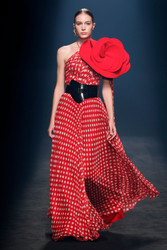 Isabel Sanchis Spring 2021 Ready To Wear Look 19
