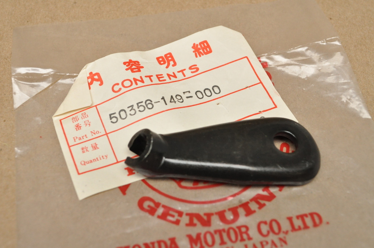 NOS Honda XL75 XL80 XL100 XR100 XR75 XR80 Clutch Cable Receiver Guide