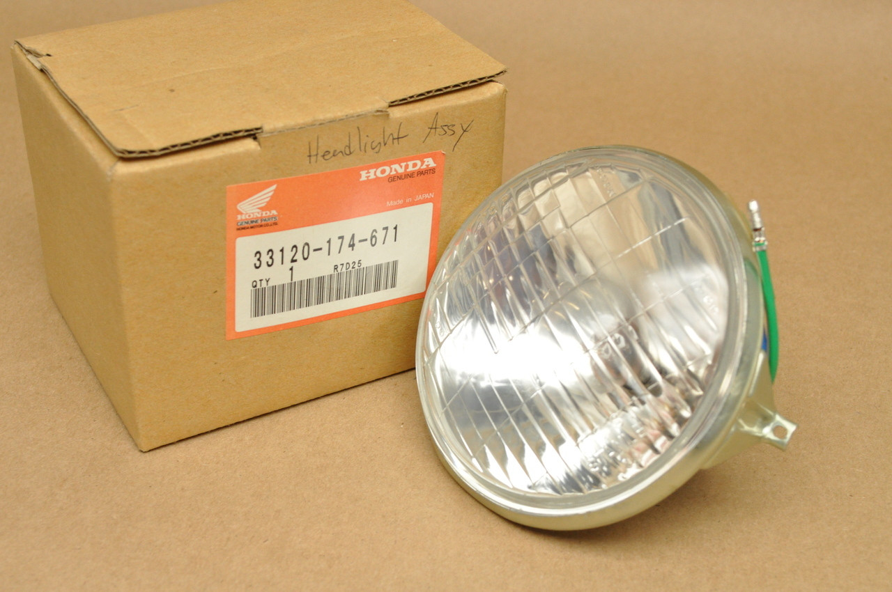 NOS Honda C70 Sealed Beam Headlight Unit 33120174671 NOS Parts NOW