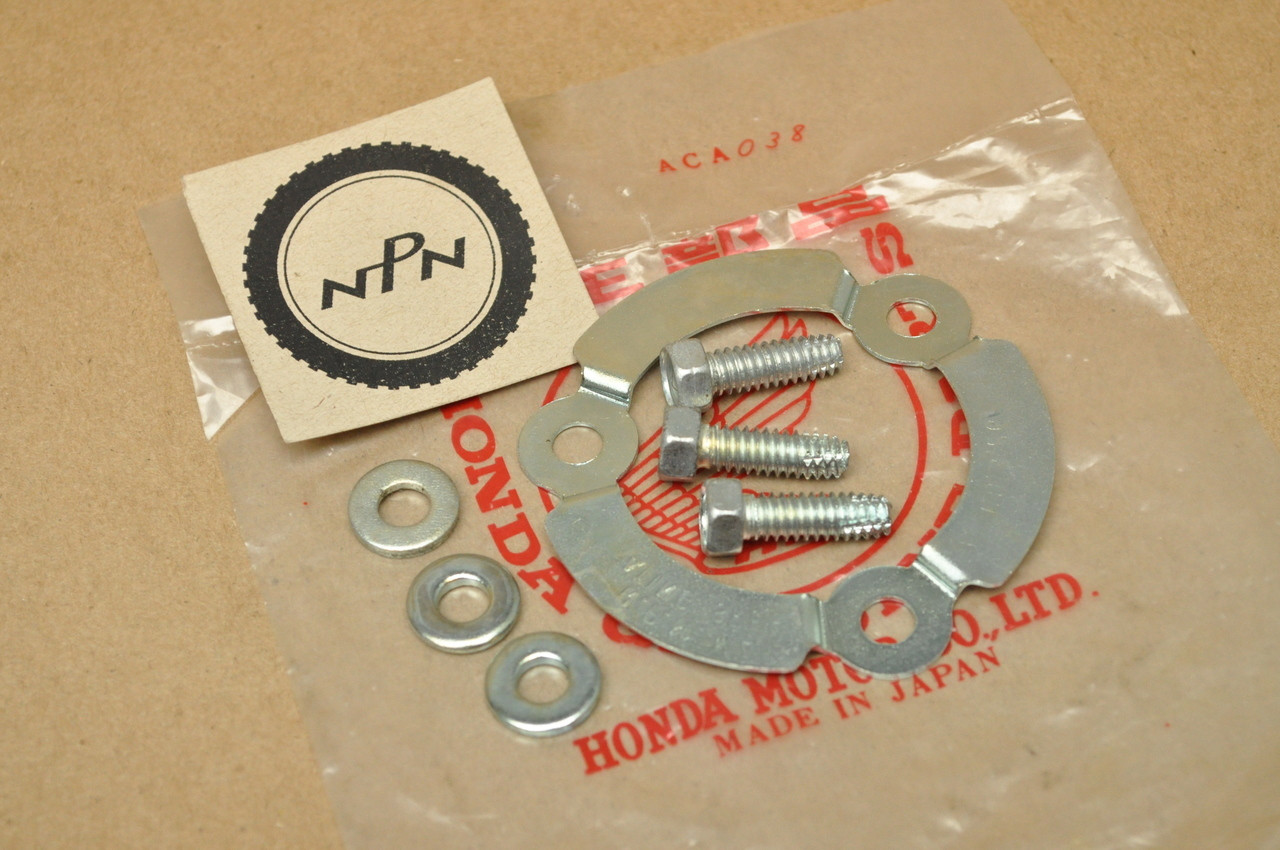 NOS Honda 197784 FL250 Drive Pulley Mounting Kit 06233950003 NOS