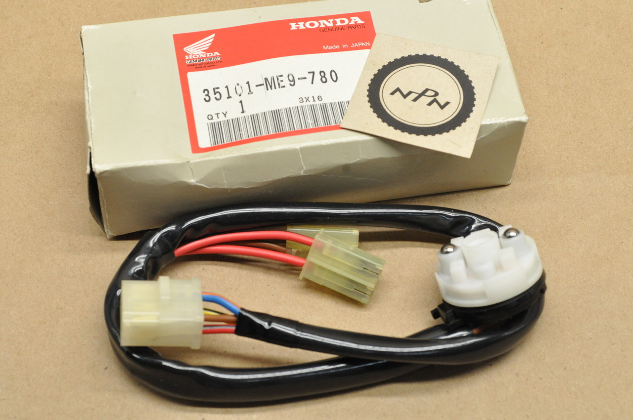 NOS Honda 1985 VT700 C Shadow Ignition Switch Contact Base 35101ME9