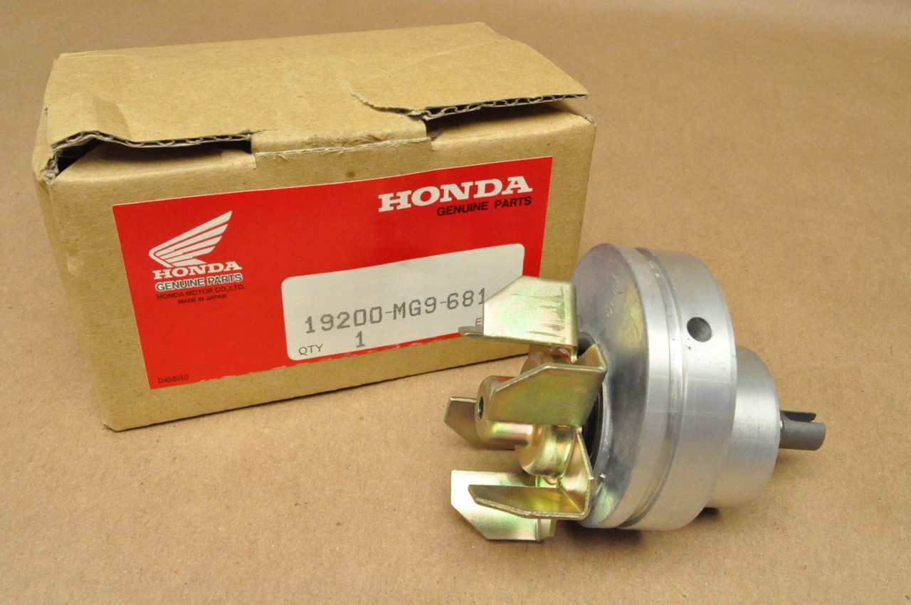 NOS Honda GL1000 GL1100 GL1200 Gold Wing Water Pump 19200MG9681 NOS