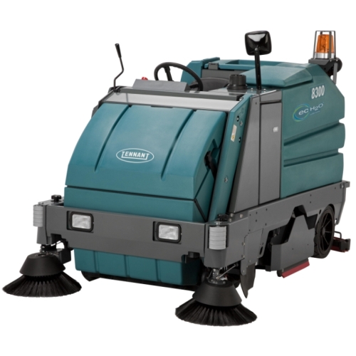 Tennant 8300 sweeper-scrubber