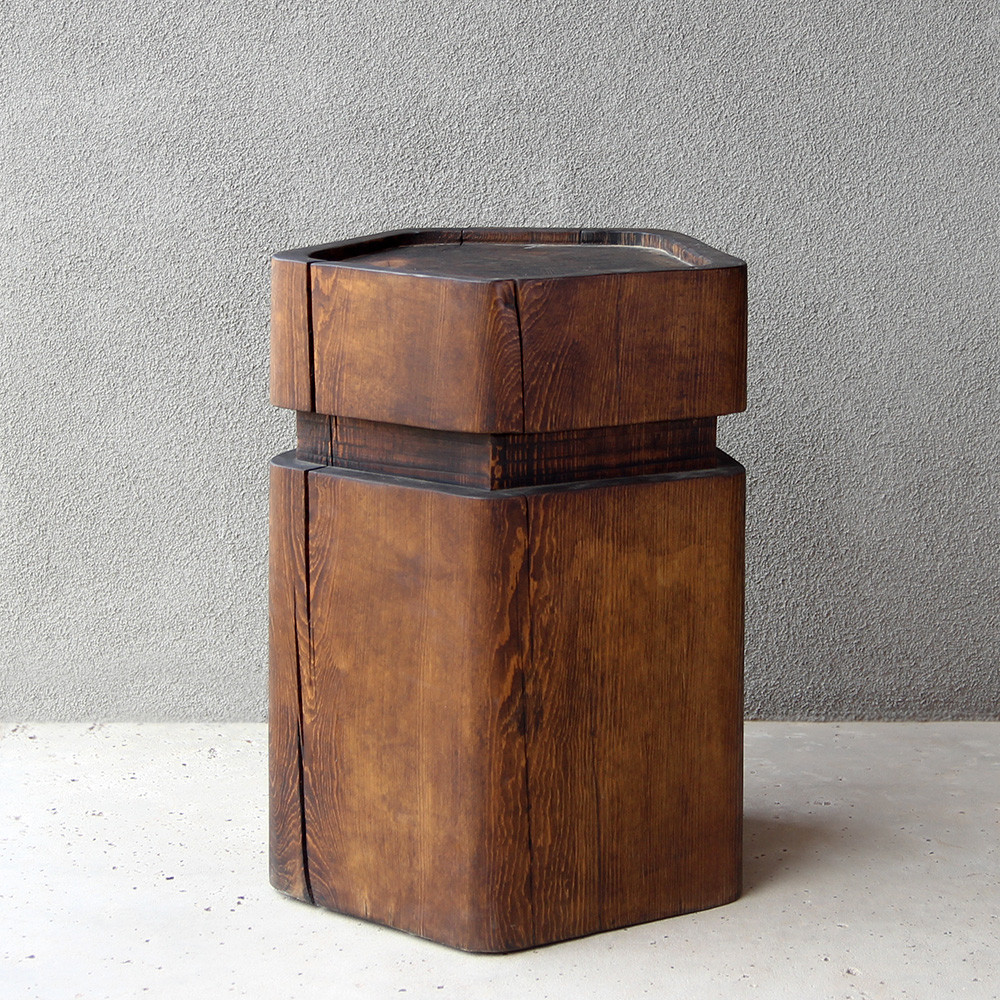 Cinco Side Table
15 x 15 x 22 H inches
Dark Walnut Finish Cinco Side Table
15 x 15 x 22 H inches
Dark Walnut Finish