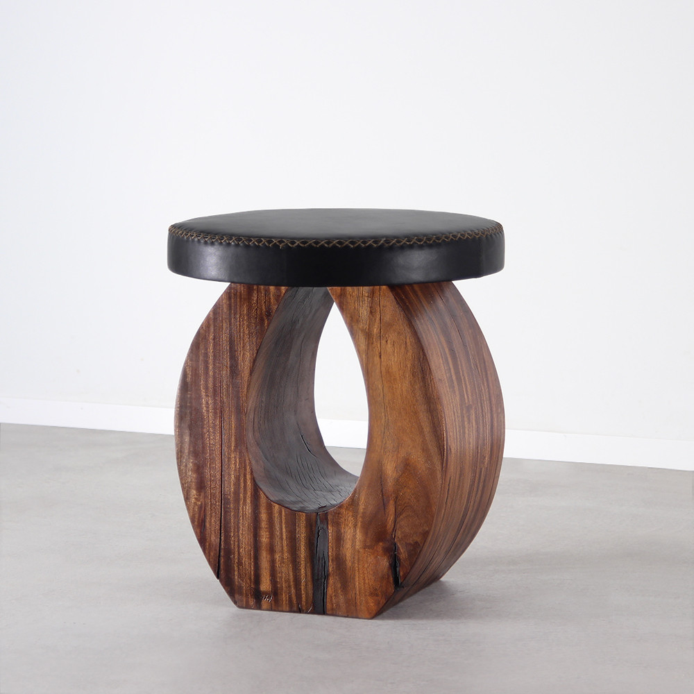 Madrid Stool
Size: 16 dia x 18 H inches
Dark Walnut Finish Madrid Stool
Size: 16 dia x 18 H inches
Dark Walnut Finish