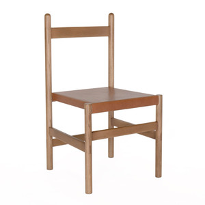 Juniper Chair
19 x 19 x  34 H inches
Solid White Oak, Umber Leather
Sienna Finish