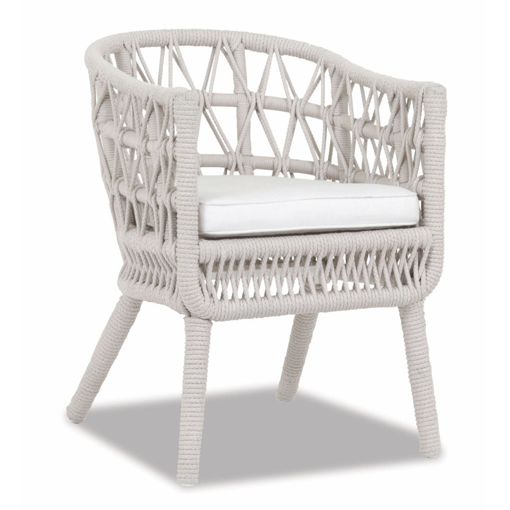 Dana Rope Dining Chair
26 x 23 x 33 H inches, 17 inch seat height
Aluminum, Canvas Dana Rope Dining Chair
26 x 23 x 33 H inches, 17 inch seat height
Aluminum, Canvas