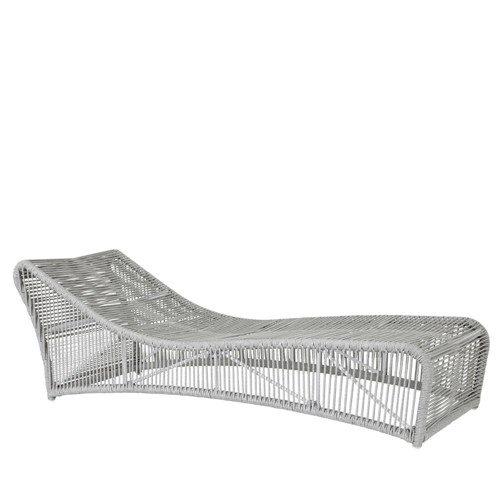 Milano Chaise
28 x 77 x 24 H inches
Aluminum, Rope
Frost Milano Chaise
28 x 77 x 24 H inches
Aluminum, Rope
Frost