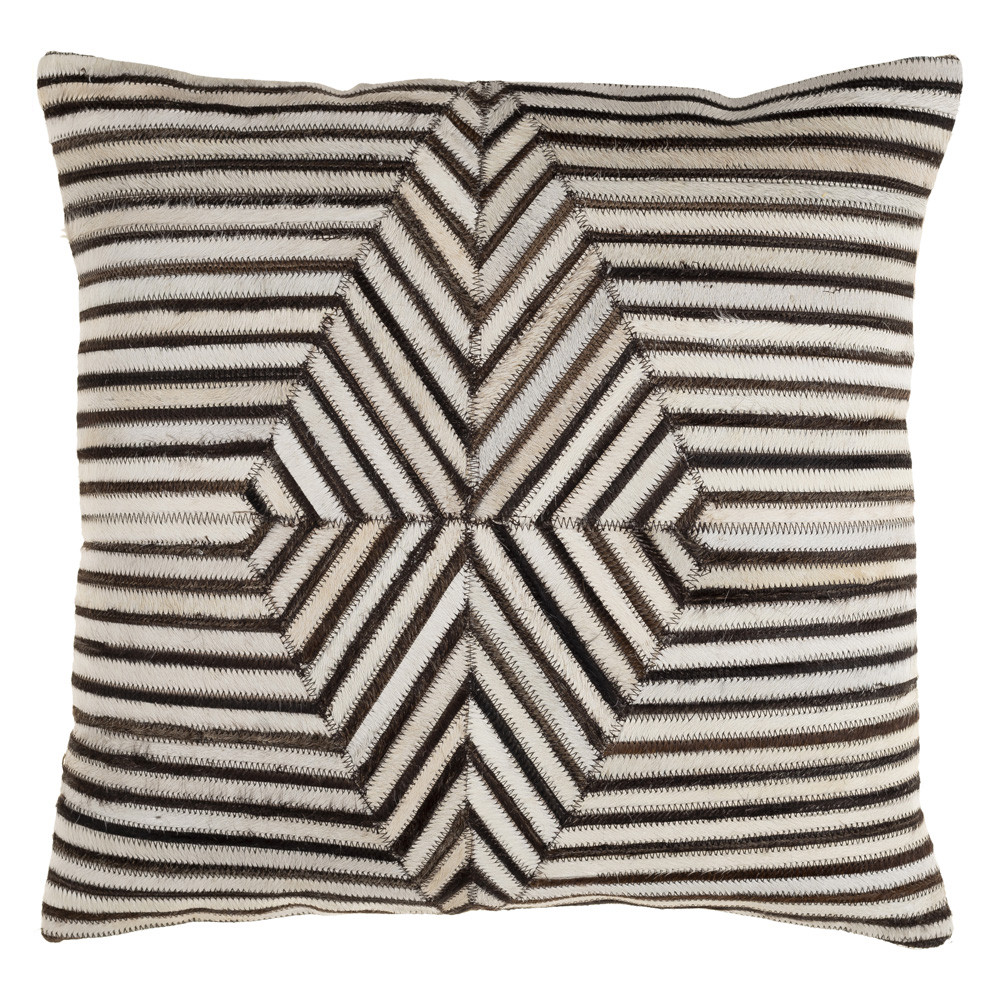Andrade Pillow - NHV-002
20 x 20 inches
Hair-on Cowhide Andrade Pillow - NHV-002
20 x 20 inches
Hair-on Cowhide