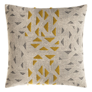 Kumasi Pillow - NON-001
18x18  inches
Cotton