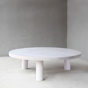 Maxime Cocktail Table
Modern white coffee table
48 dia x 12 H inches
White Oak
White Wash