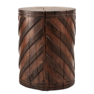 Cheurón Hand Carved Log Table
12 - 16 dia x 18 H inches