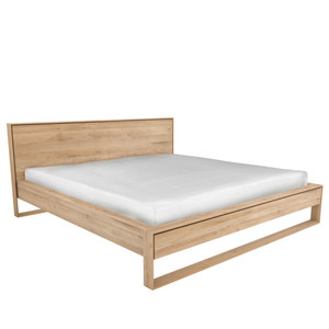 Oak Nordic II Bed - 51219/51218
85.5 x 88 x 37.5 H inches
Oak Wood