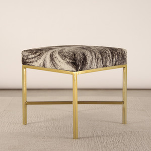 DeVargas Cowhide Bench
18 x 18 x 18 H inches
Cowhide, Brass
Black and White Speckle