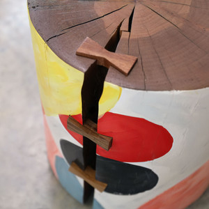 Chérie Hand Painted Log Table S01
15 dia x 18 H inches
Hand painted with Benjamin Moore paint
