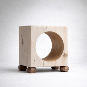 Portal Side Table
14 x 18 x 20.5 H inches
White Wash Finish