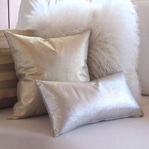 Shimmer Pillow
10 x 18 inches, 16 x 16 inches
Leather, Linen
Silver, Gold