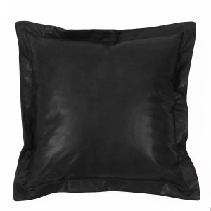 Tabac Pillow
16 x 16 inches
Leather
Black