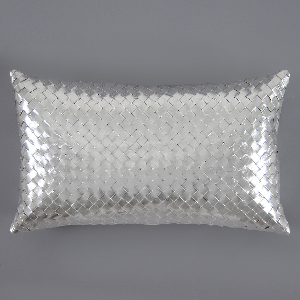 Métallique Leather Pillow
10 x 18 inches
Leather
Silver
Métallique Leather Pillow
10 x 18 inches
Leather
Silver