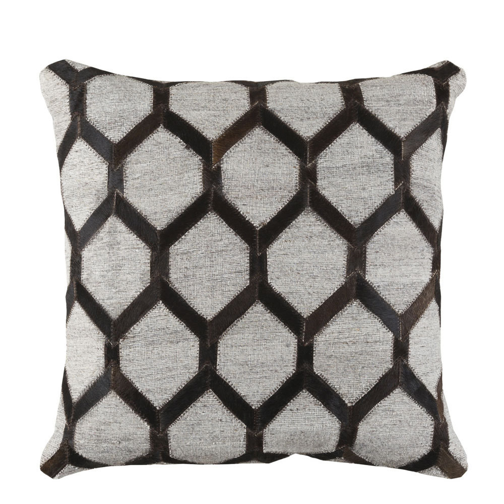Trellis Hide Pillow - MOD-002
18 x 18 inches
Cowhide, Linen Trellis Hide Pillow - MOD-002
18 x 18 inches
Cowhide, Linen