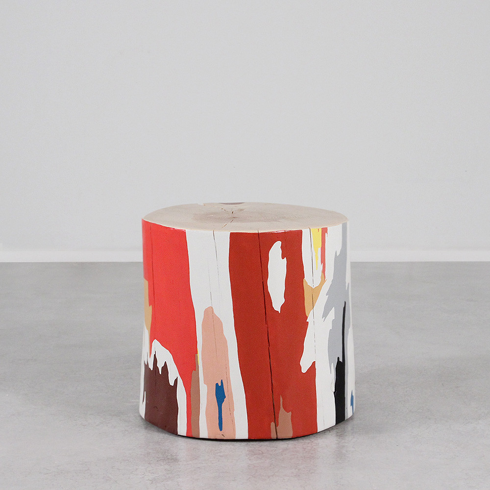 Lyrical Modern Hand Painted Log Table
18 dia x 18 H inches Lyrical Modern Hand Painted Log Table
18 dia x 18 H inches