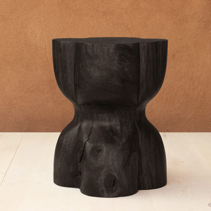 Trébol Side Table
15 x 15 x 22 H inches
Ebony  Finish
Sealed Topcoat