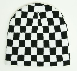 Check L black-white mix beanie
