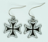 Herocross black mix pendant