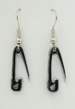 Safety pin mix pendant