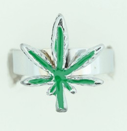 Marijuana D green mix ring