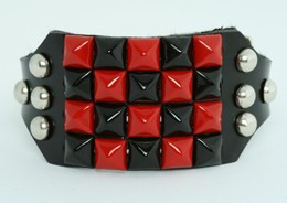 Red studs big stud