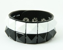 Stripe black-white studs big stud